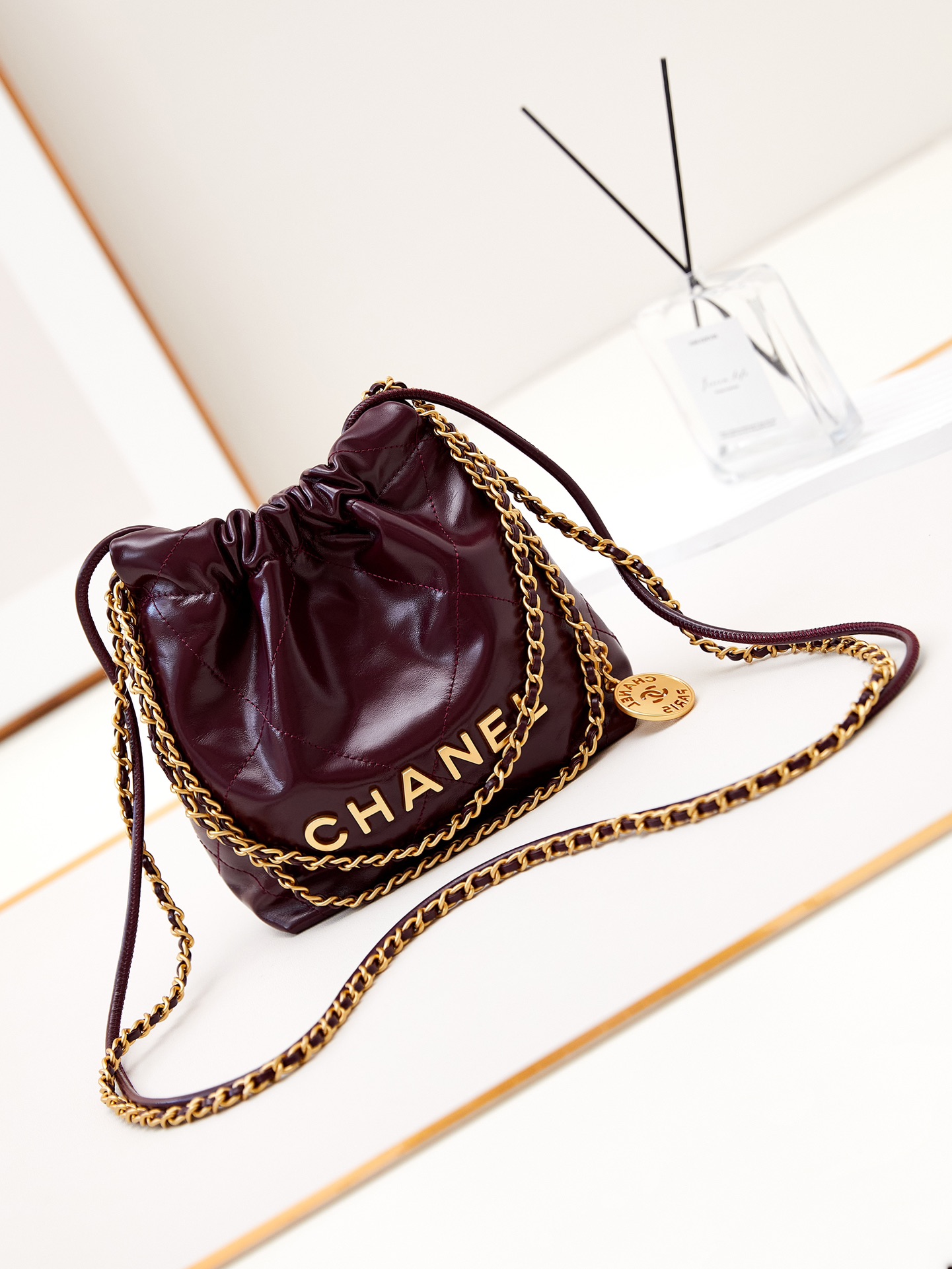TOP CHANEL 22 Bag Mini 19x20x6cm - Dark Red