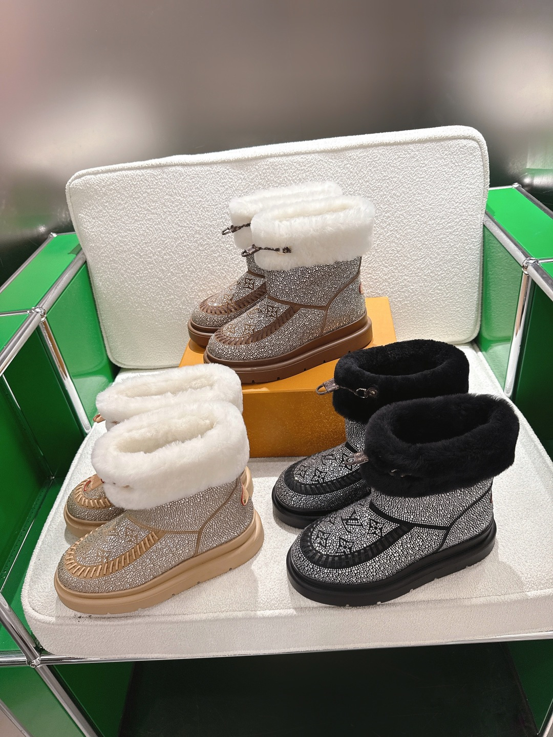 TOP Louis Vuitton LV  Short Boots - 3 Colors