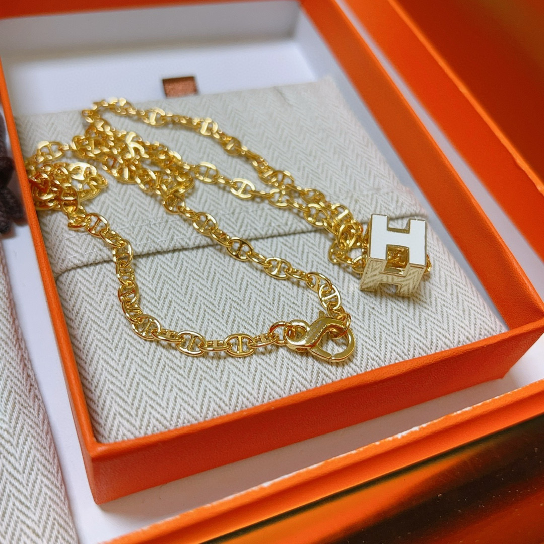 TOP HERMES H  Necklace - Gold