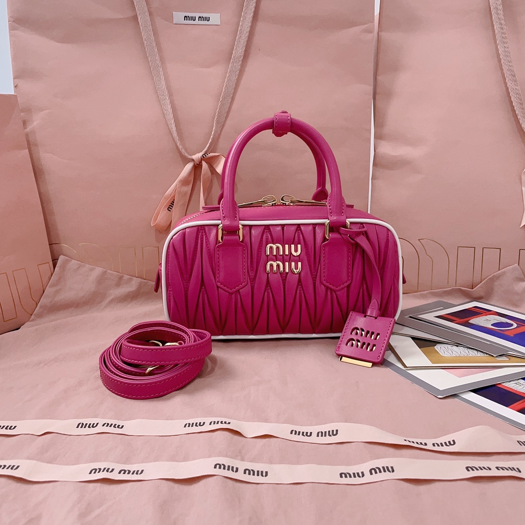TOP Miu Miu Lambskin Too Pretty Matelasse Bowling Bag 22x10.5x7.5cm - 2 Color