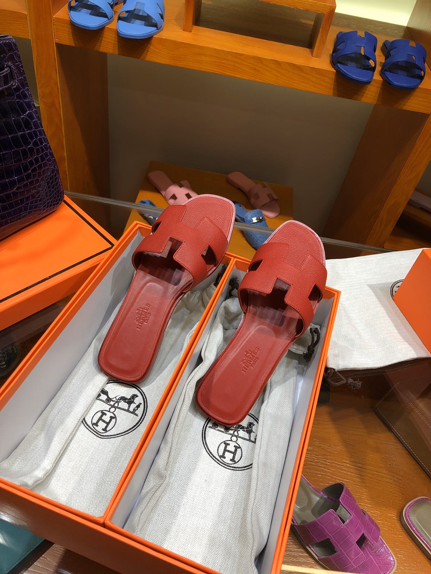 TOP HERMES Slippers - Red