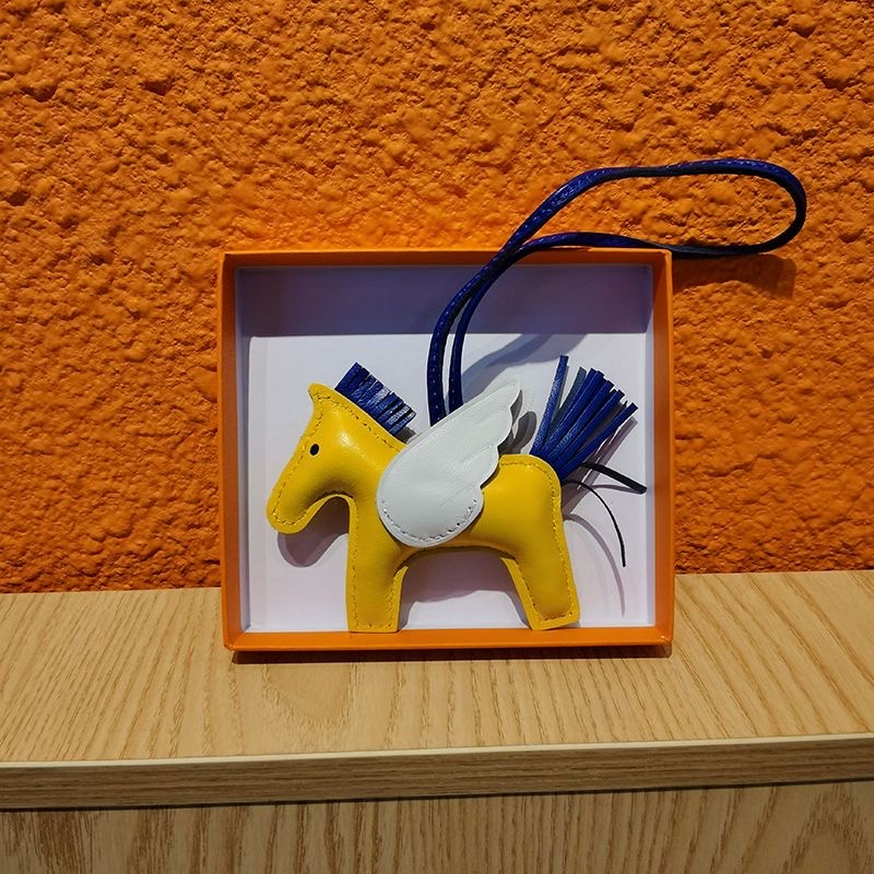 TOP HERMES Pagasus Charm - 19 Colours