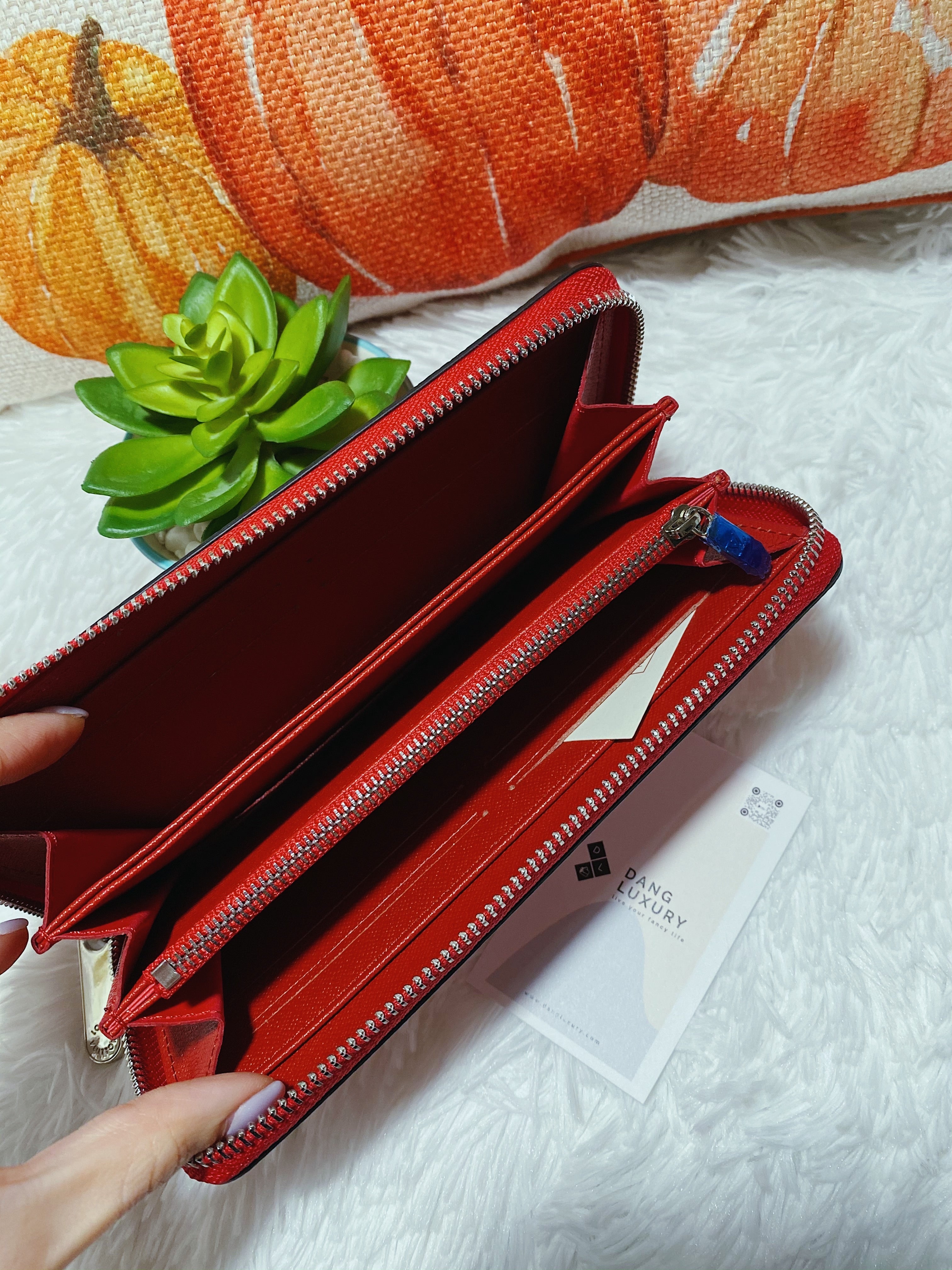 TOP Louis Vuitton LV LV Zippy Wallet LV Escale