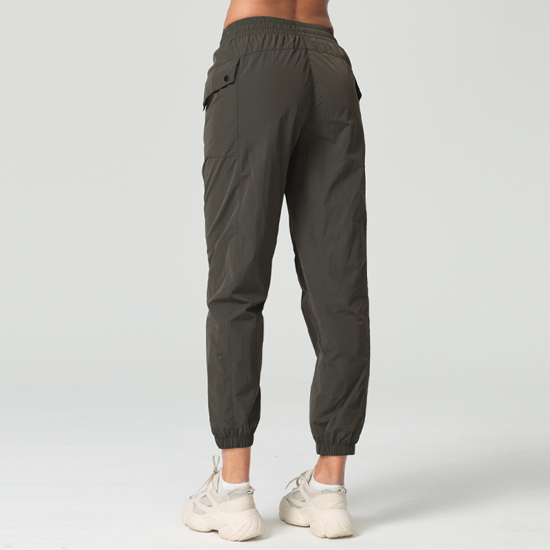 Womens Woven UPF 50 Lightweight Cargo Pant