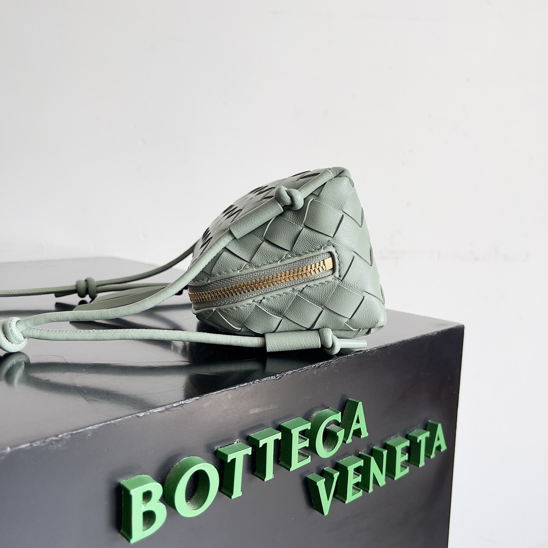 TOP Bottega Veneta BV Mini Concert Pouch Bag 18.5x11.5x8.5cm - 4 Color
