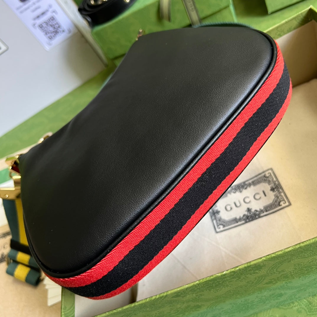 TOP GUCCI GG Attache Small Bag - Black