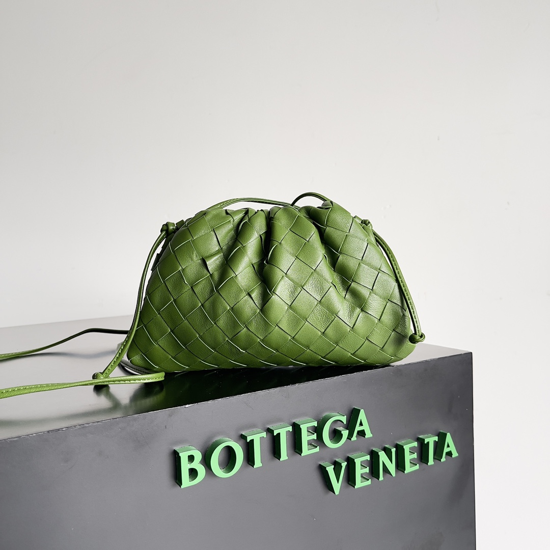 TOP Bottega Veneta BV Mini Pouch Bags - Green