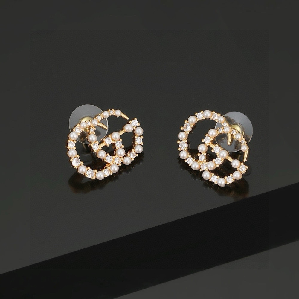 TOP GUCCI Stud Pearl Earrings - Gold