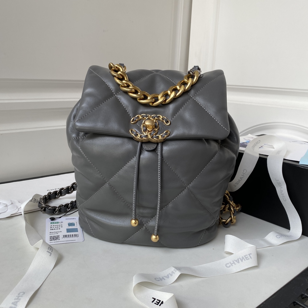 TOP CHANEL Classics Backpack - 26X22X16cm - GHW&SHW - Grey