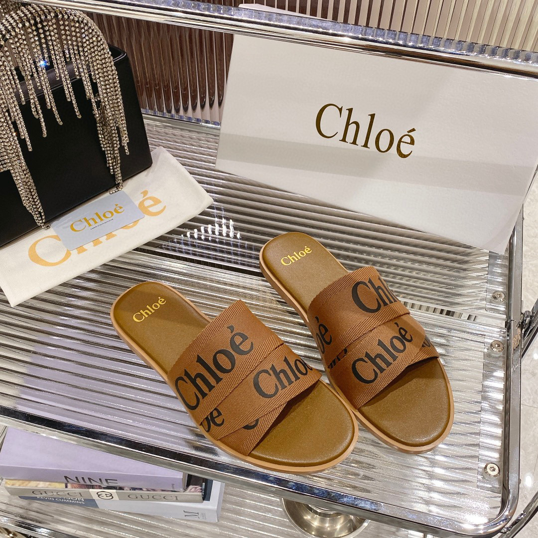 Chloe Woody Flat Mule 2.0