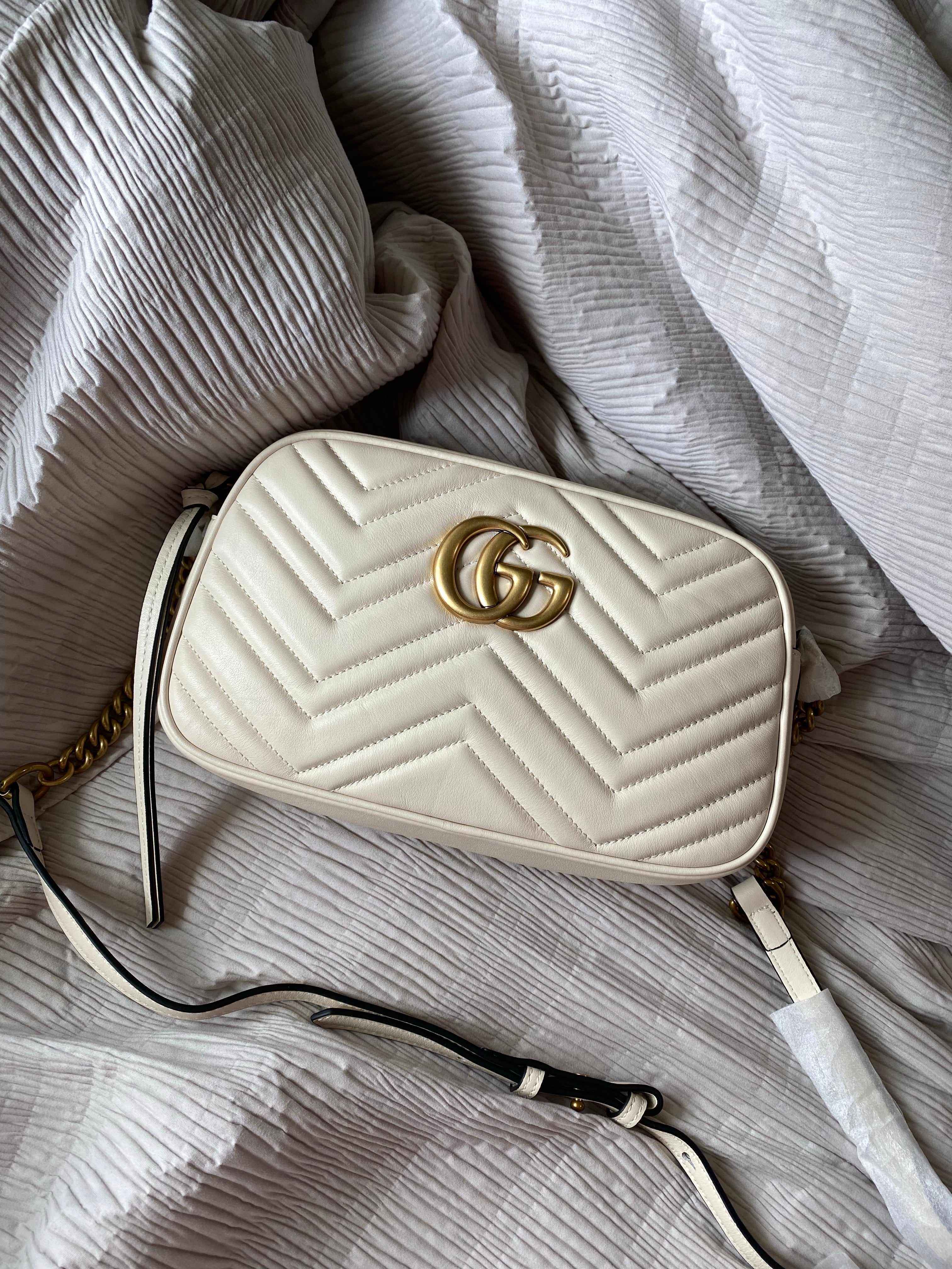 TOP GUCCI GG Marmont Bag Matelasse Crossbody Small 26*15*7 - Ivory