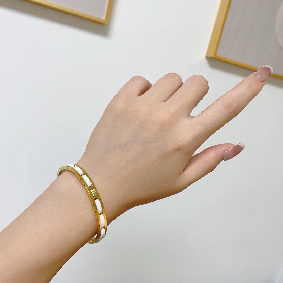 TOP Cartier Bracelet - 3 Colors