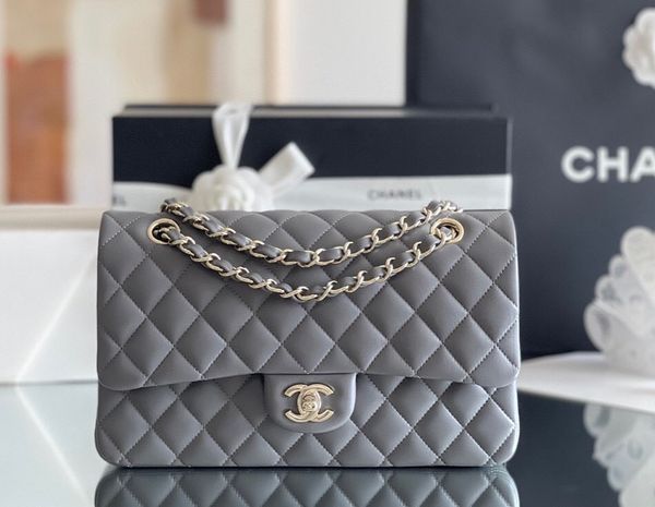 TOP CHANEL Classic Flap Bag Lambskin Medium 25.5cm – Grey & GHW