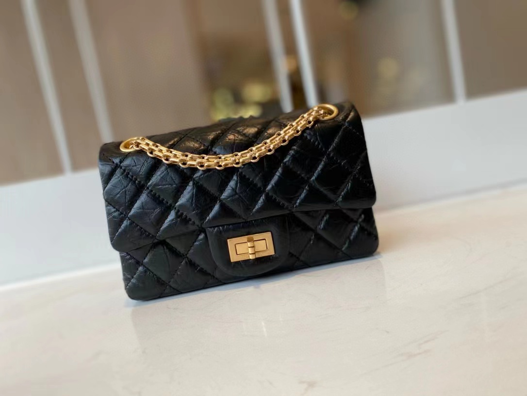 TOP CHANEL 2.55 Reissue Flap Bag Small 20cm - Black - SHW & GHW
