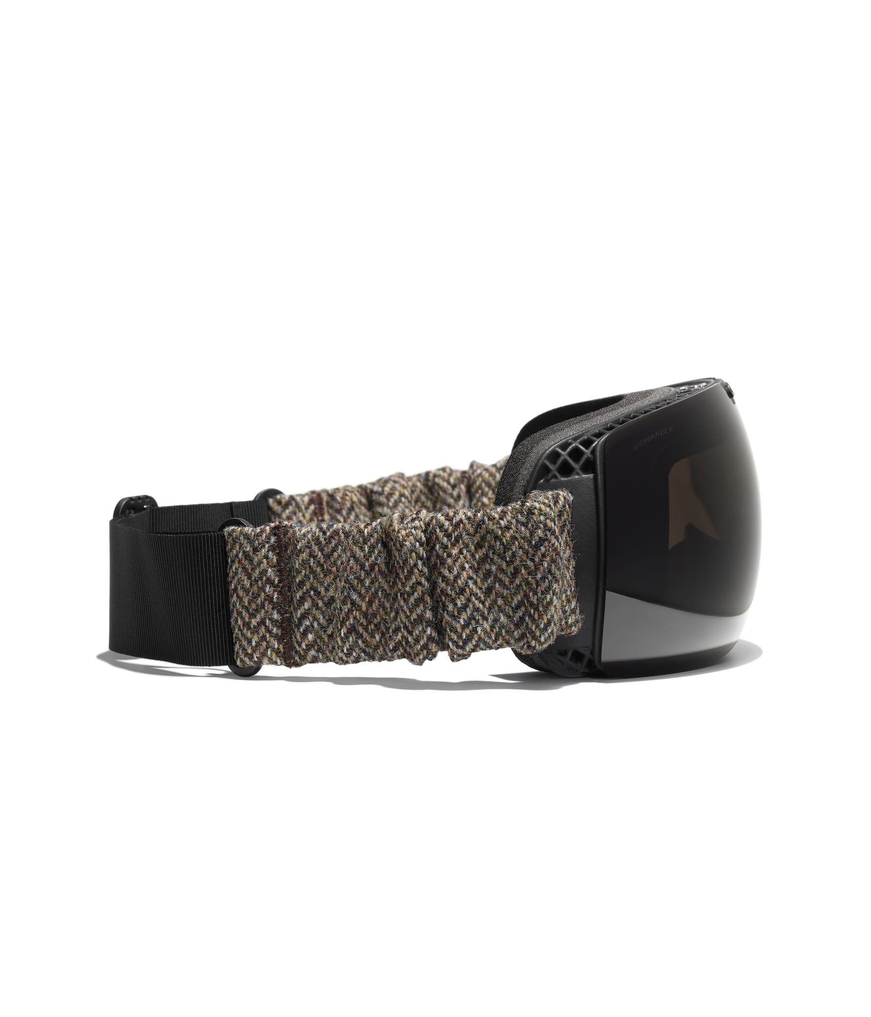 CHANEL Shield Sunglasses A71733X22004S