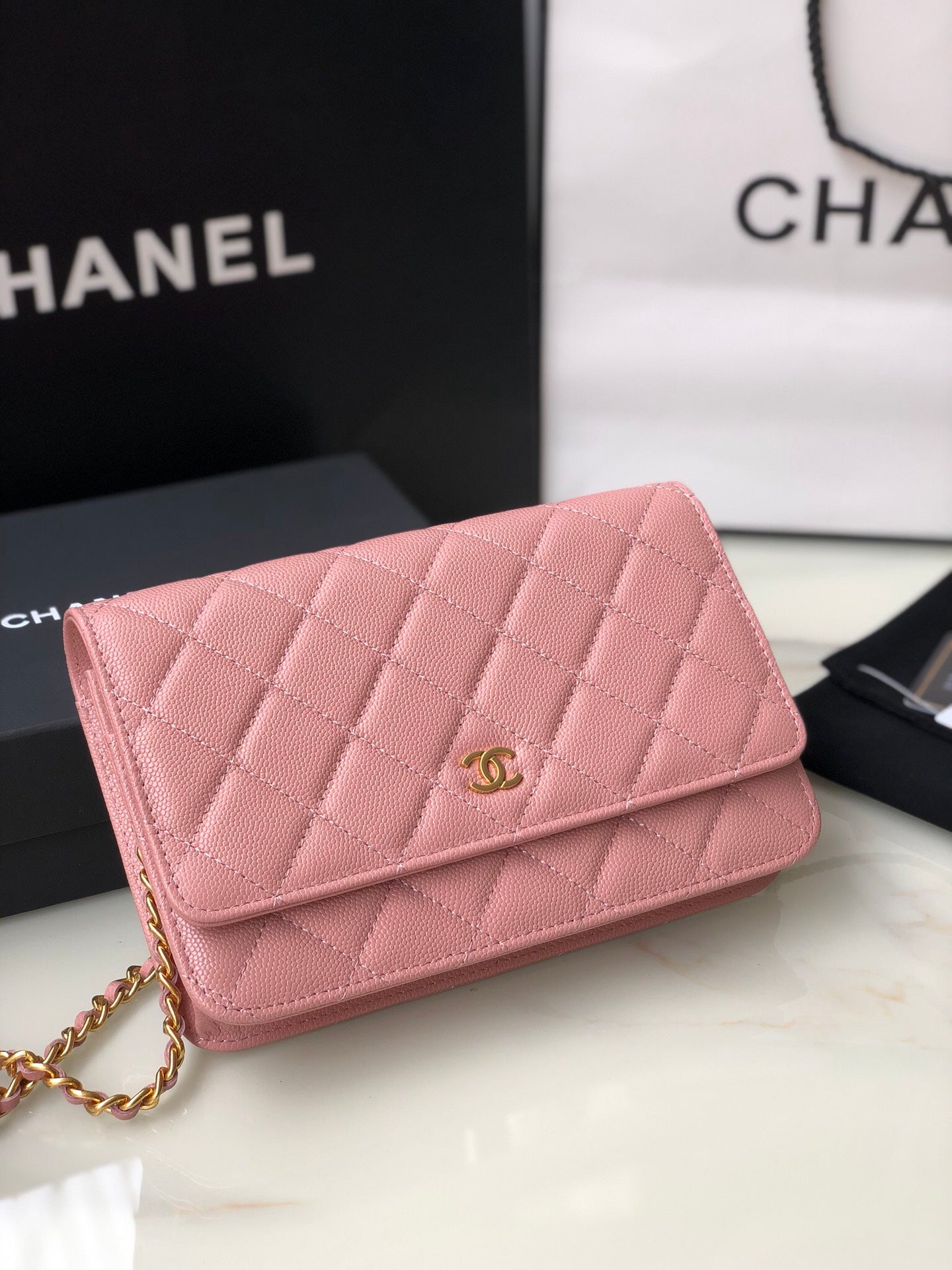 TOP CHANEL WOC Bag Caviar Leather - Pink