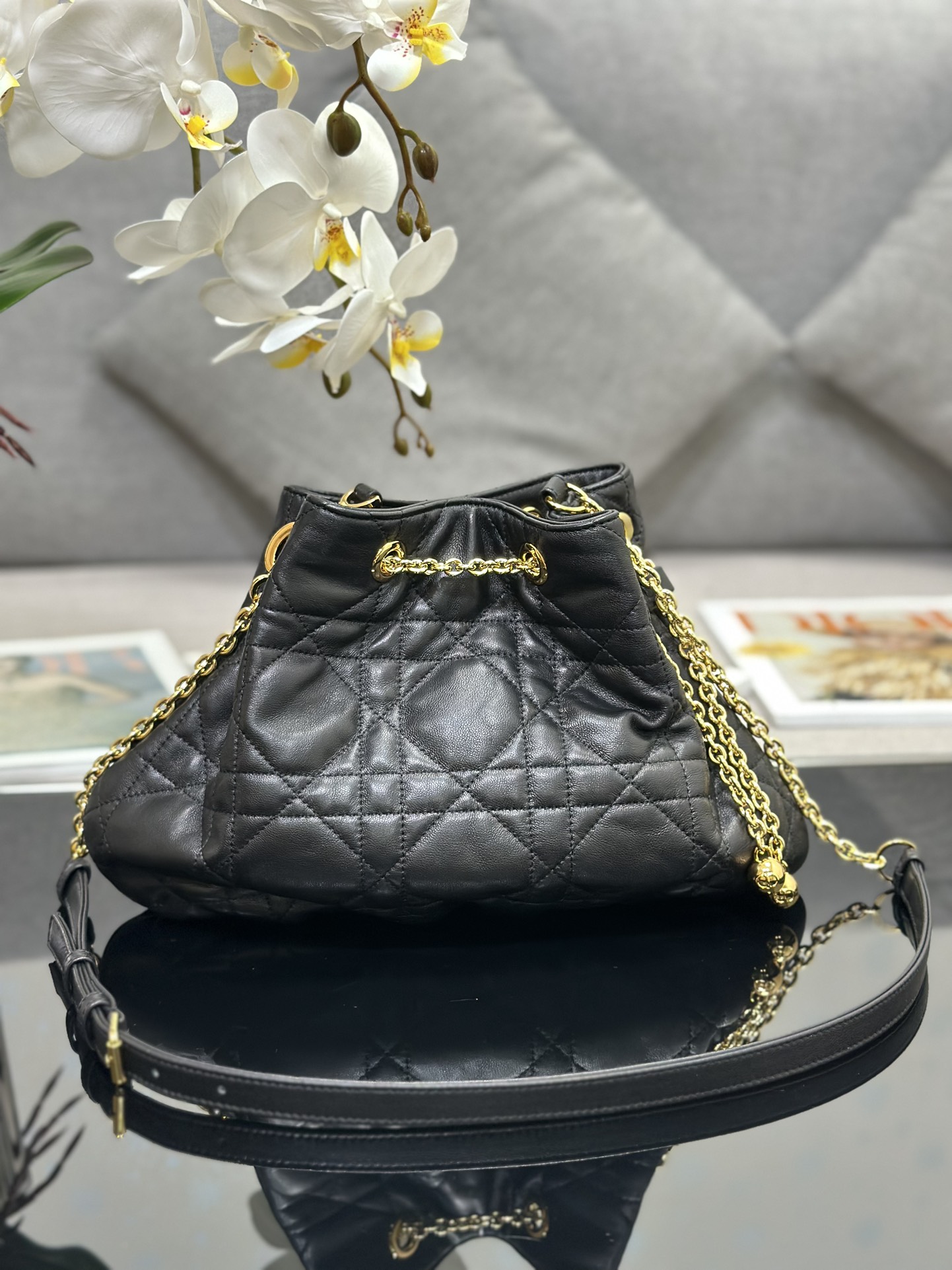 TOP Christian Dior Dior Ammi Medium Drawstring Bag 31 x 18 x 13 cm - 2 Colors