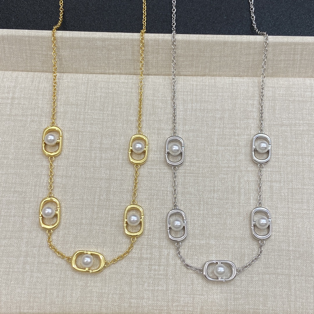 TOP Christian Dior  Necklace - 2 Colors