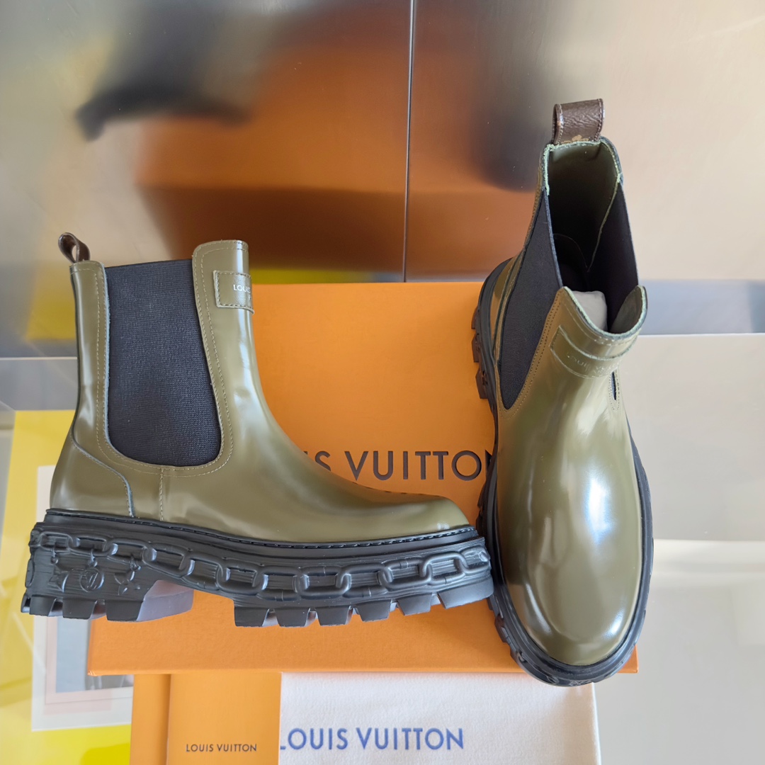 TOP Louis Vuitton LV Record Series Chelsea Ankle Boots - 3 Colors