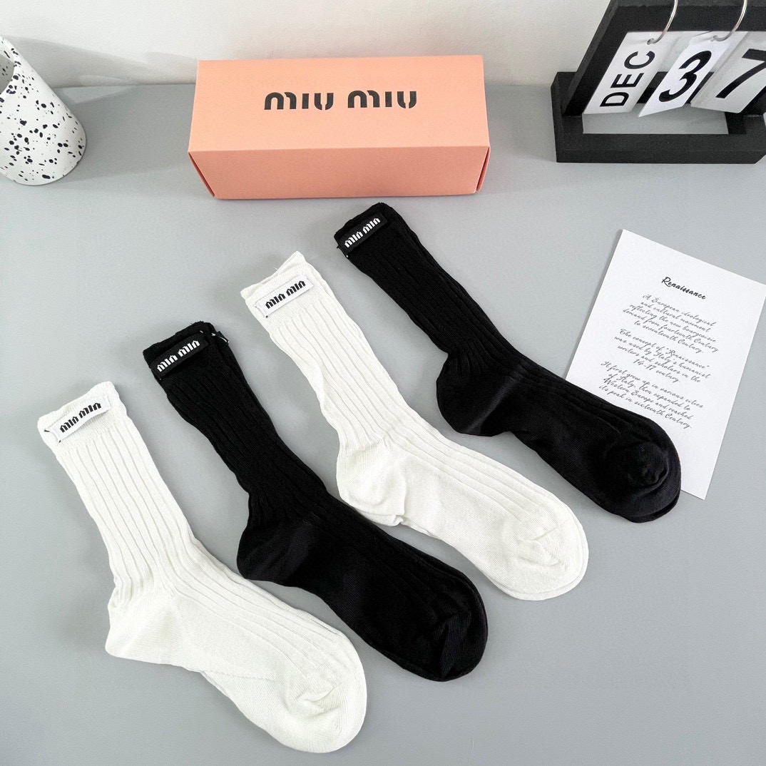TOP Miu Miu Socks - 4 Pieces as a Set