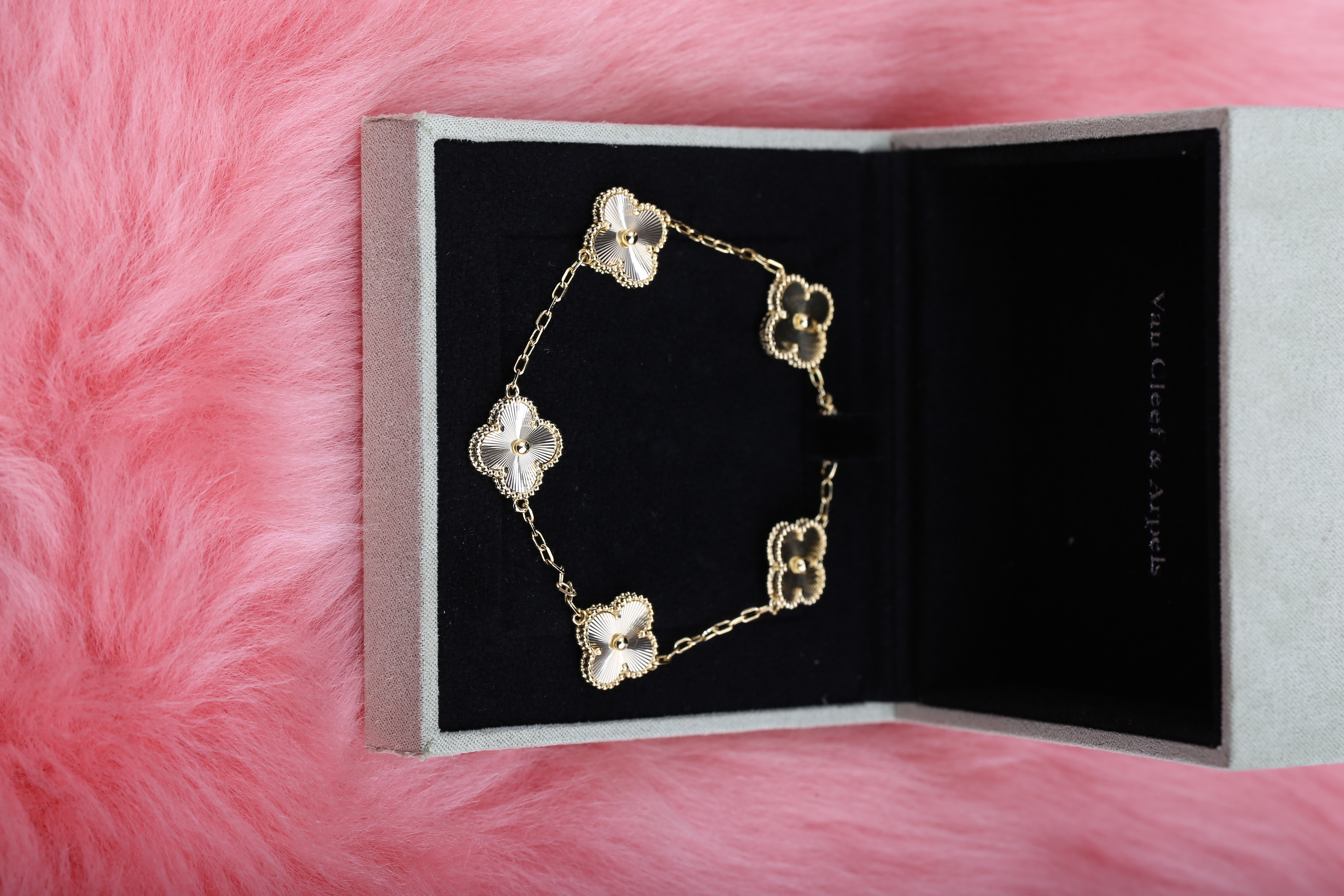 Van Cleef&Arpels VCA Gold Laser Bracelet