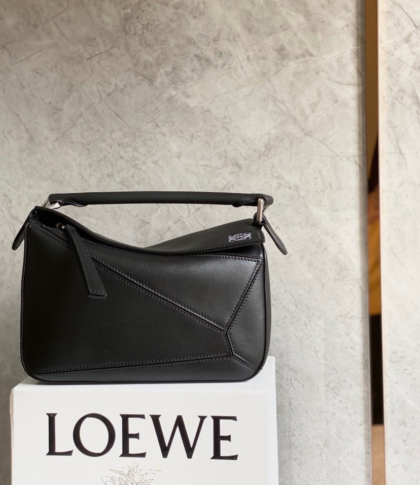 Loewe Small Puzzle Black(Replica)