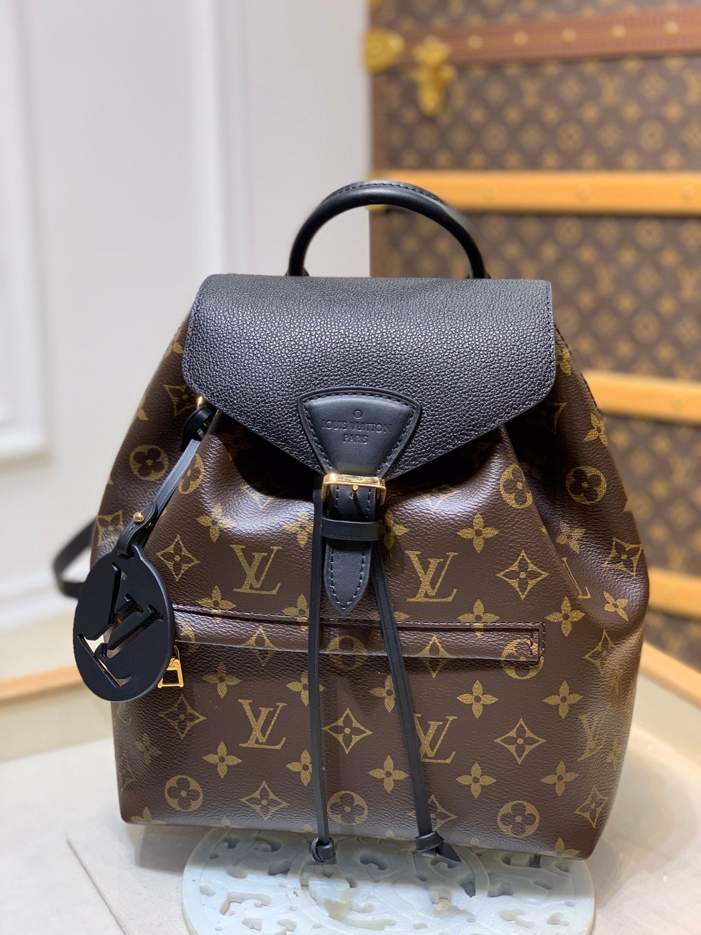 TOP Louis Vuitton LV Backpack Montsouris Monogram PM 27.5×33×14CM - Black
