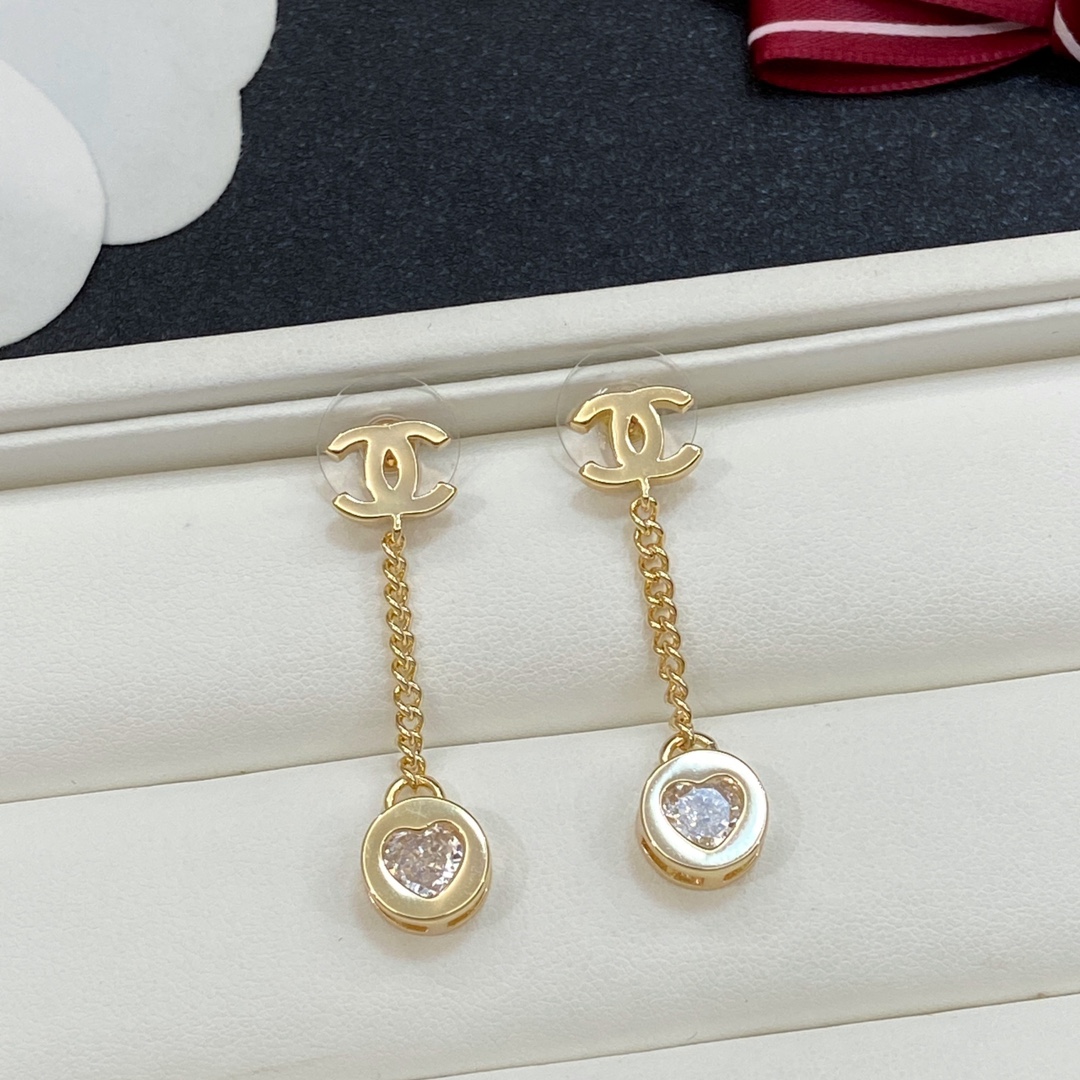 TOP CHANEL CC Earrings - Gold