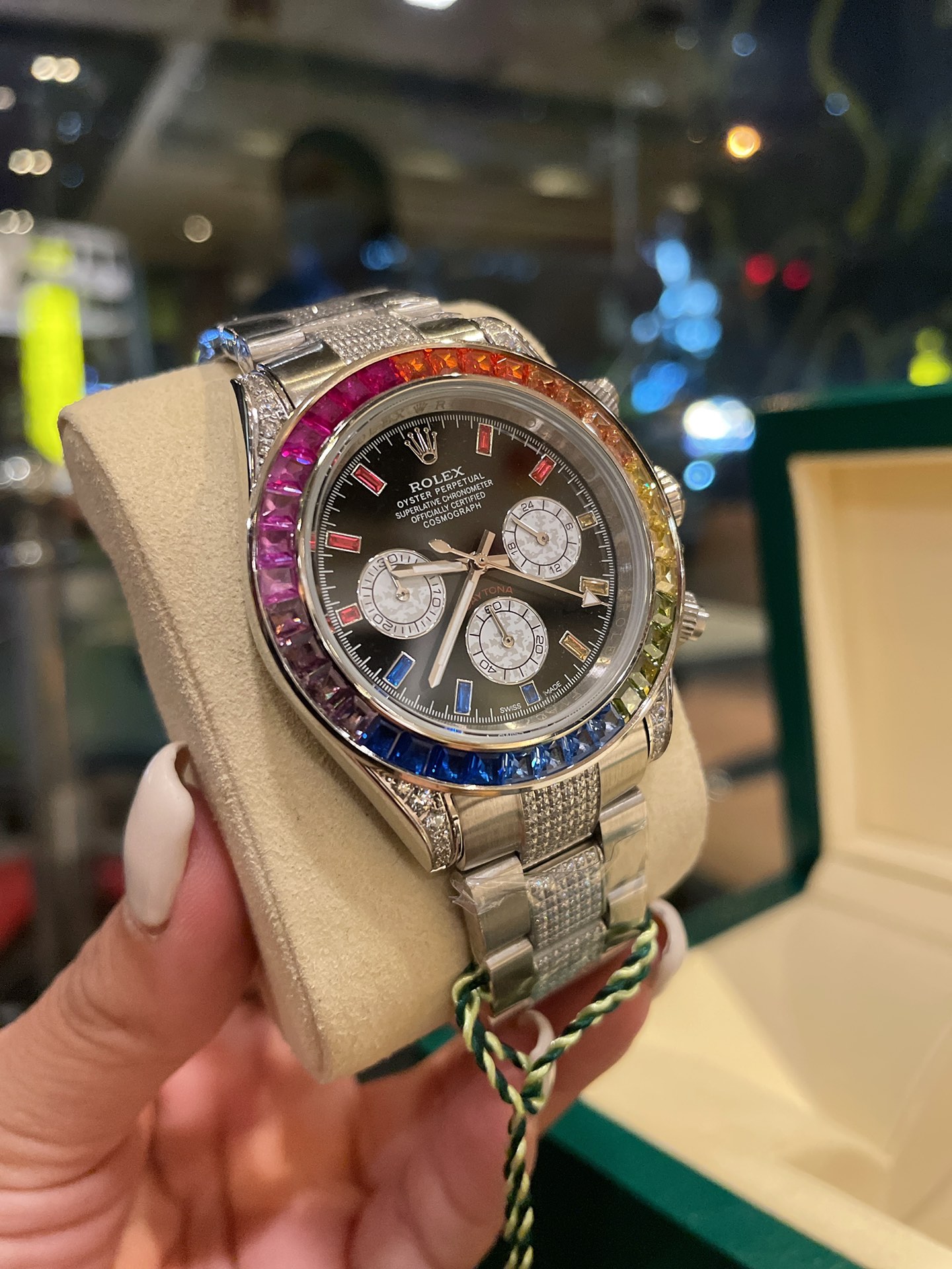 TOP ROLEX Daytona Rainbow Black Dial - Rose Gold