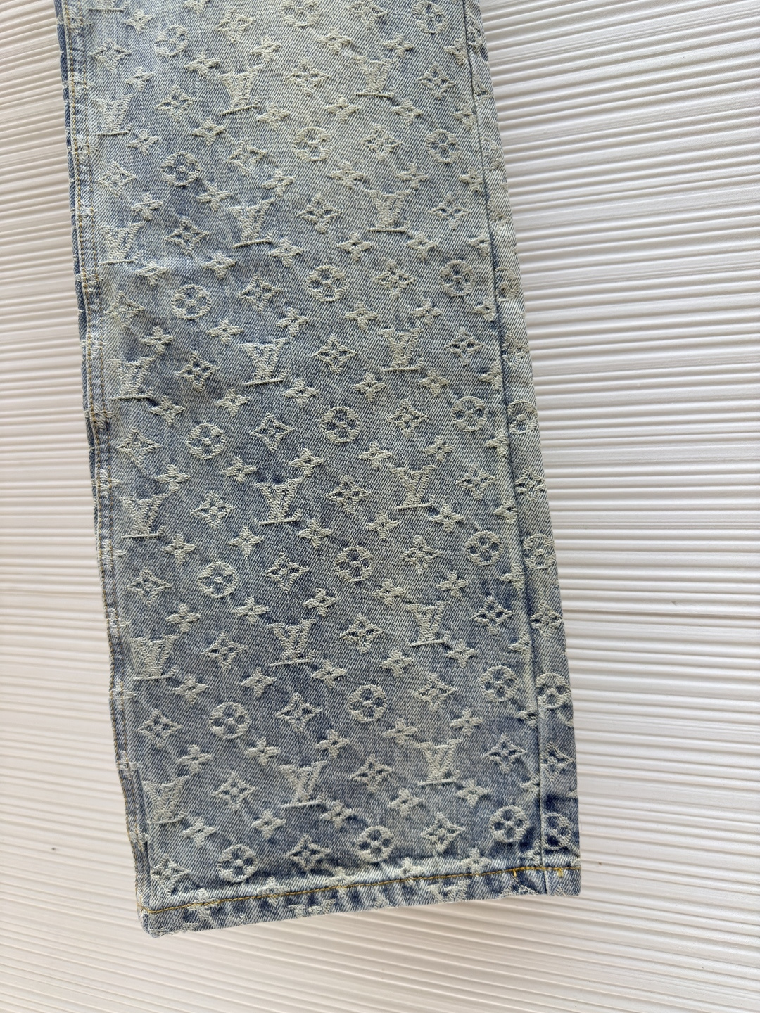 LOUIS VUITTON 火焰涂鸦贴布提花牛仔裤