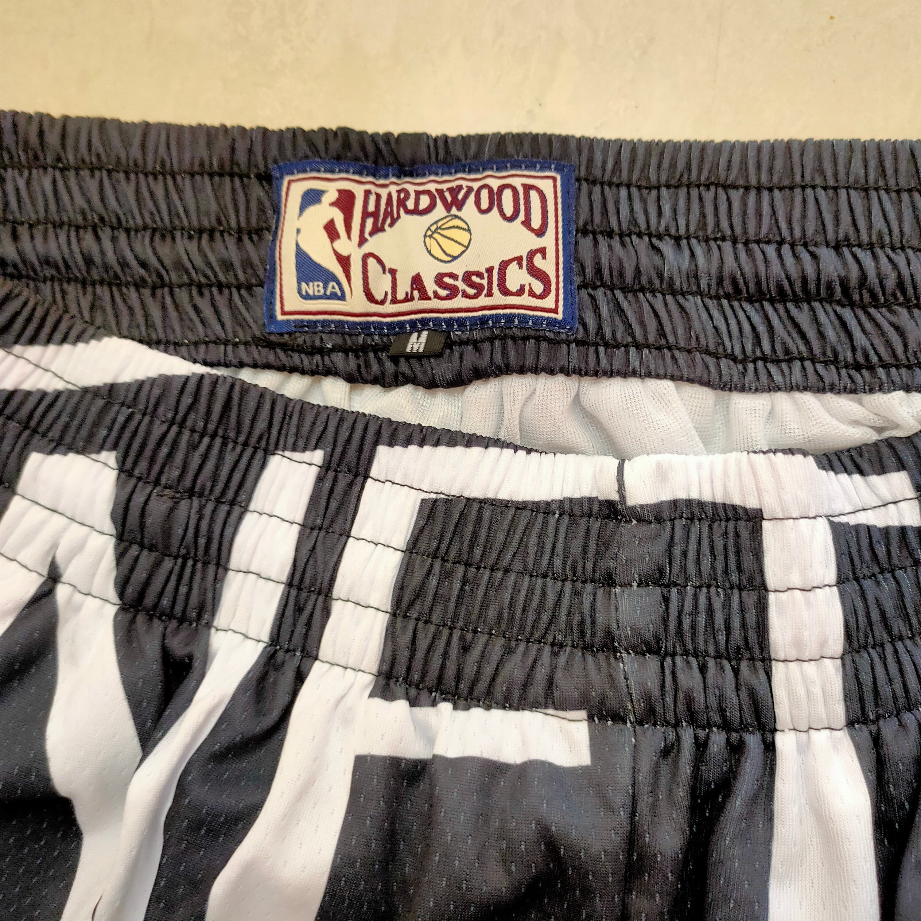 Brooklyn Nets Mitchell&ness classic black shorts