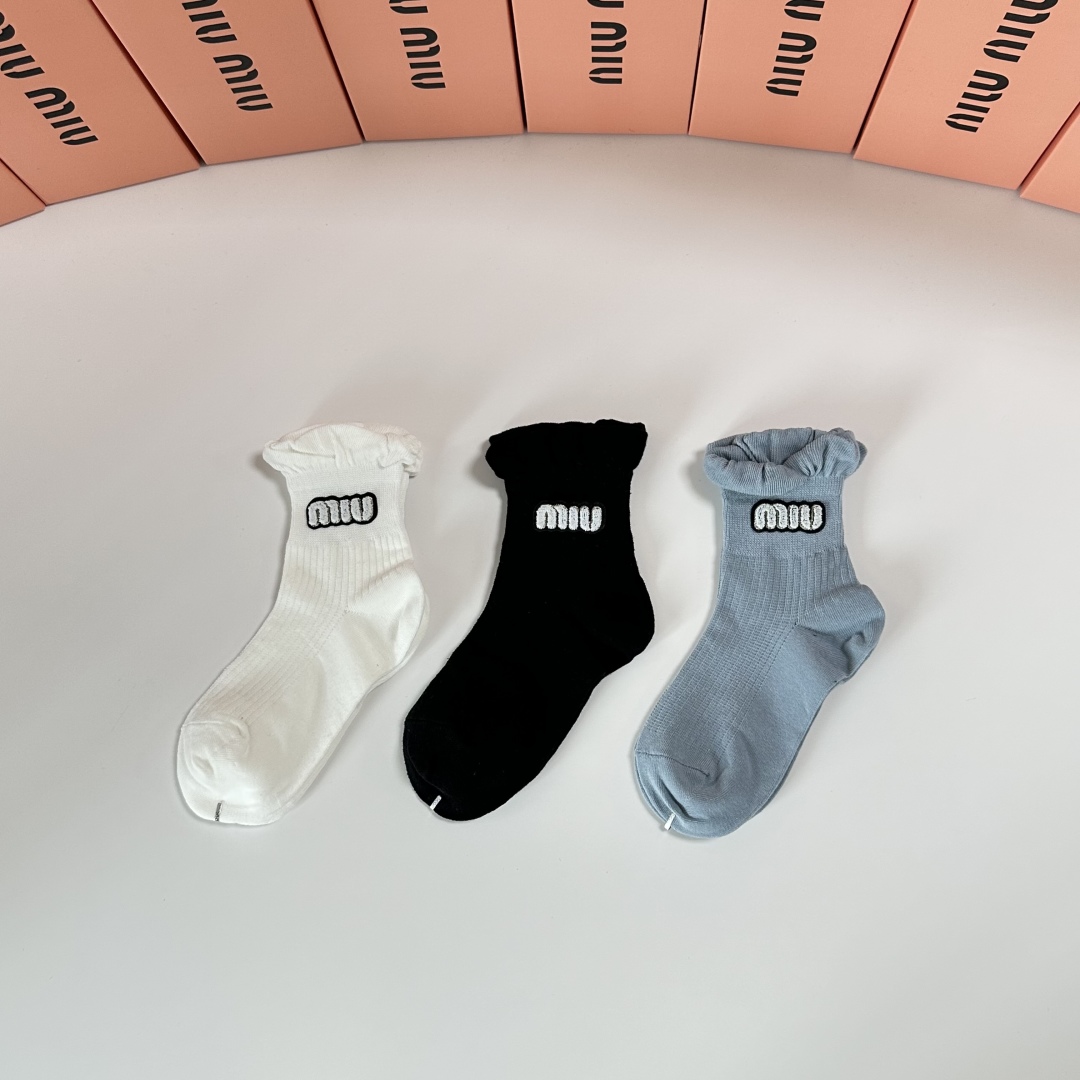TOP Miu Miu Socks - 3 Pieces as a Set