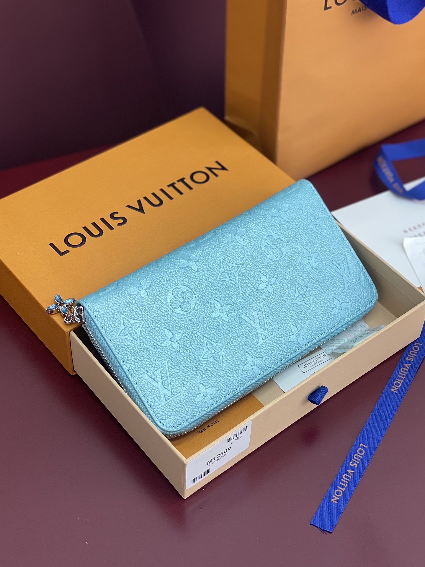 TOP Louis Vuitton LV Zip Wallet 19.5x10.5x2.5cm - Pearlescent Blue