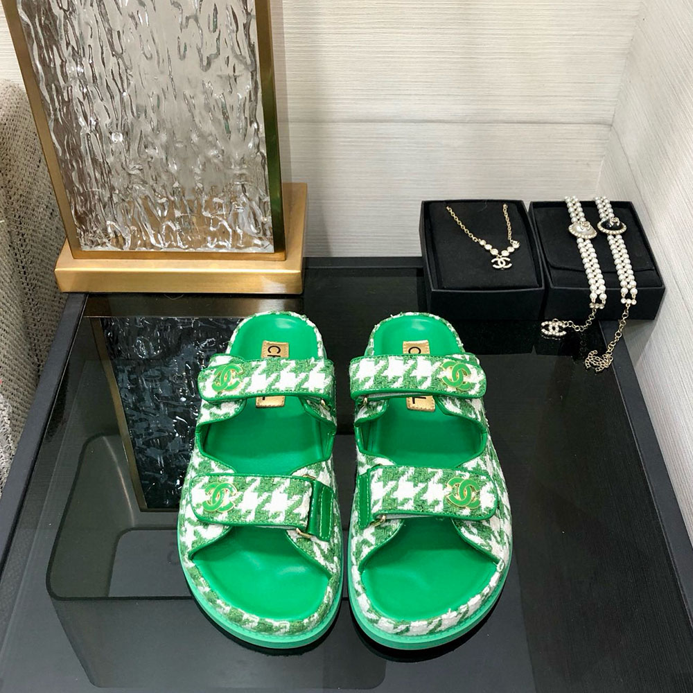 Chanel Fashionable Half Slippers Sandals Slide（Replica）