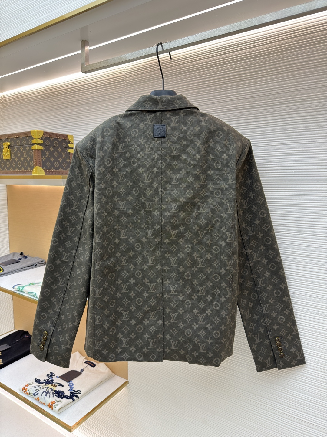 LOUIS VUITTON 满印字母提花西装