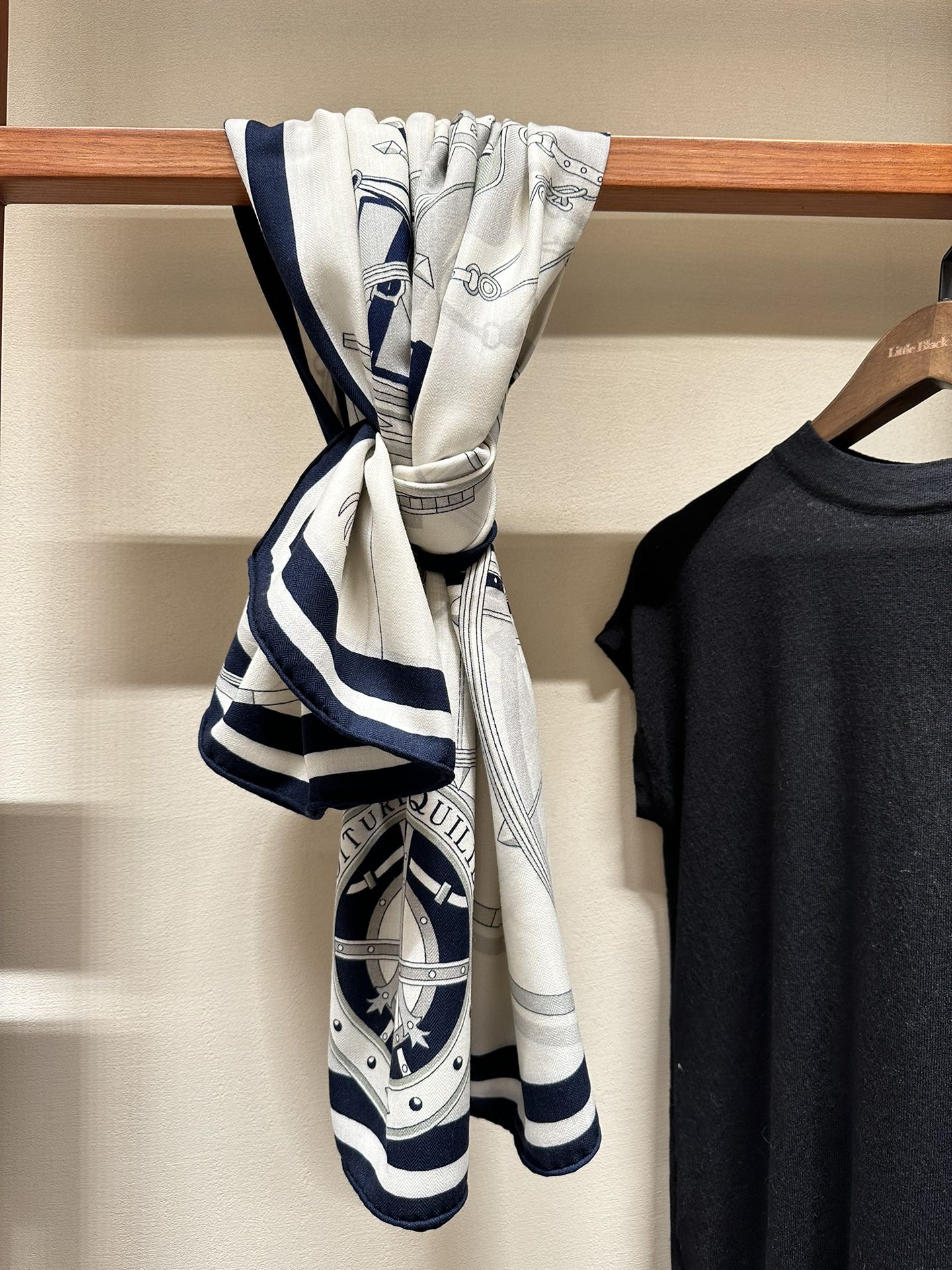 TOP HERMES Square Scarf 140*140cm  - White