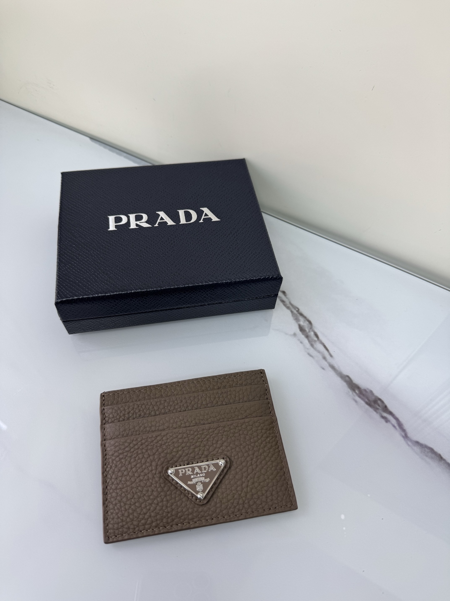 TOP PRADA Cowhide Card Bag - Brown