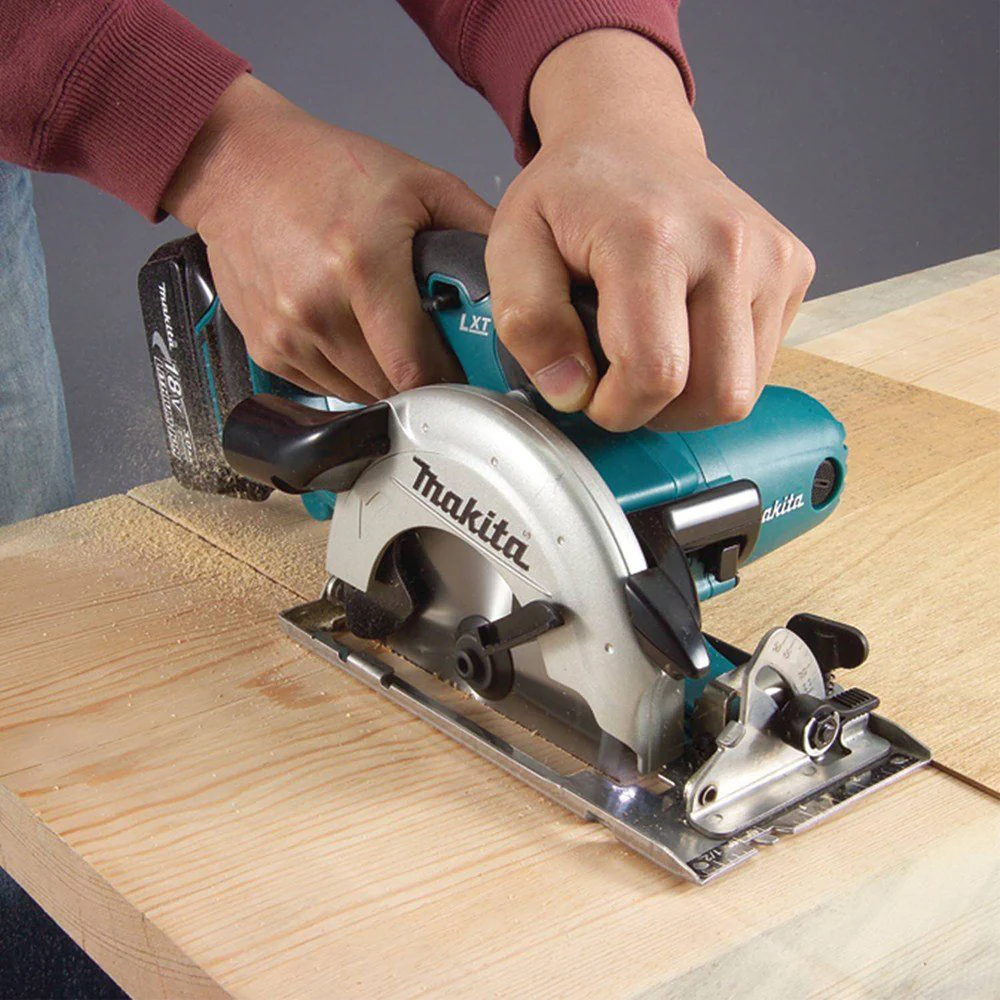 XSS03Z 18-Volt 5-3/8-Inch Lithium-Ion Circular Trim Saw, - Bare Tool