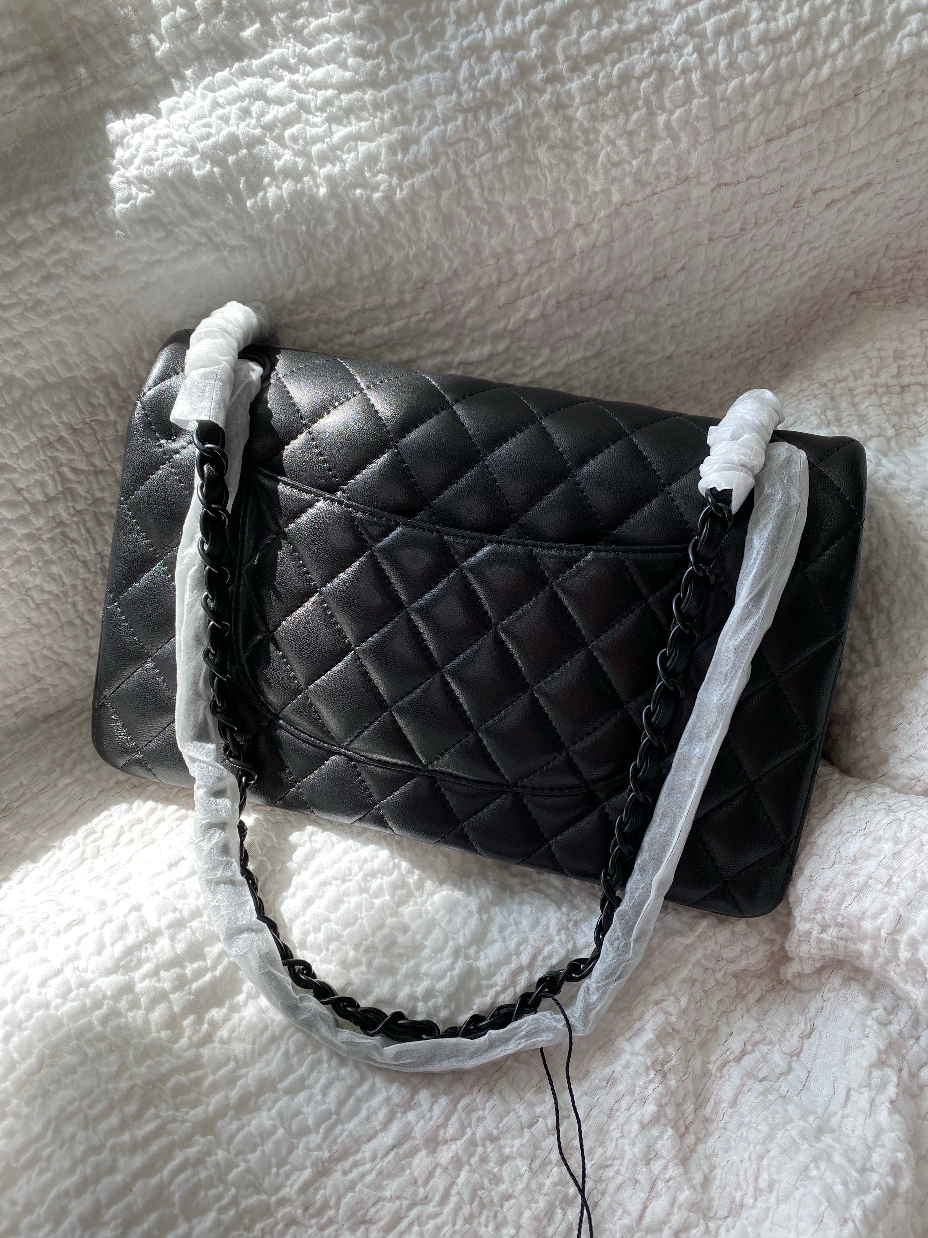TOP CHANEL Classic Flap Bag Lambskin Medium 25.5cm –  All Black
