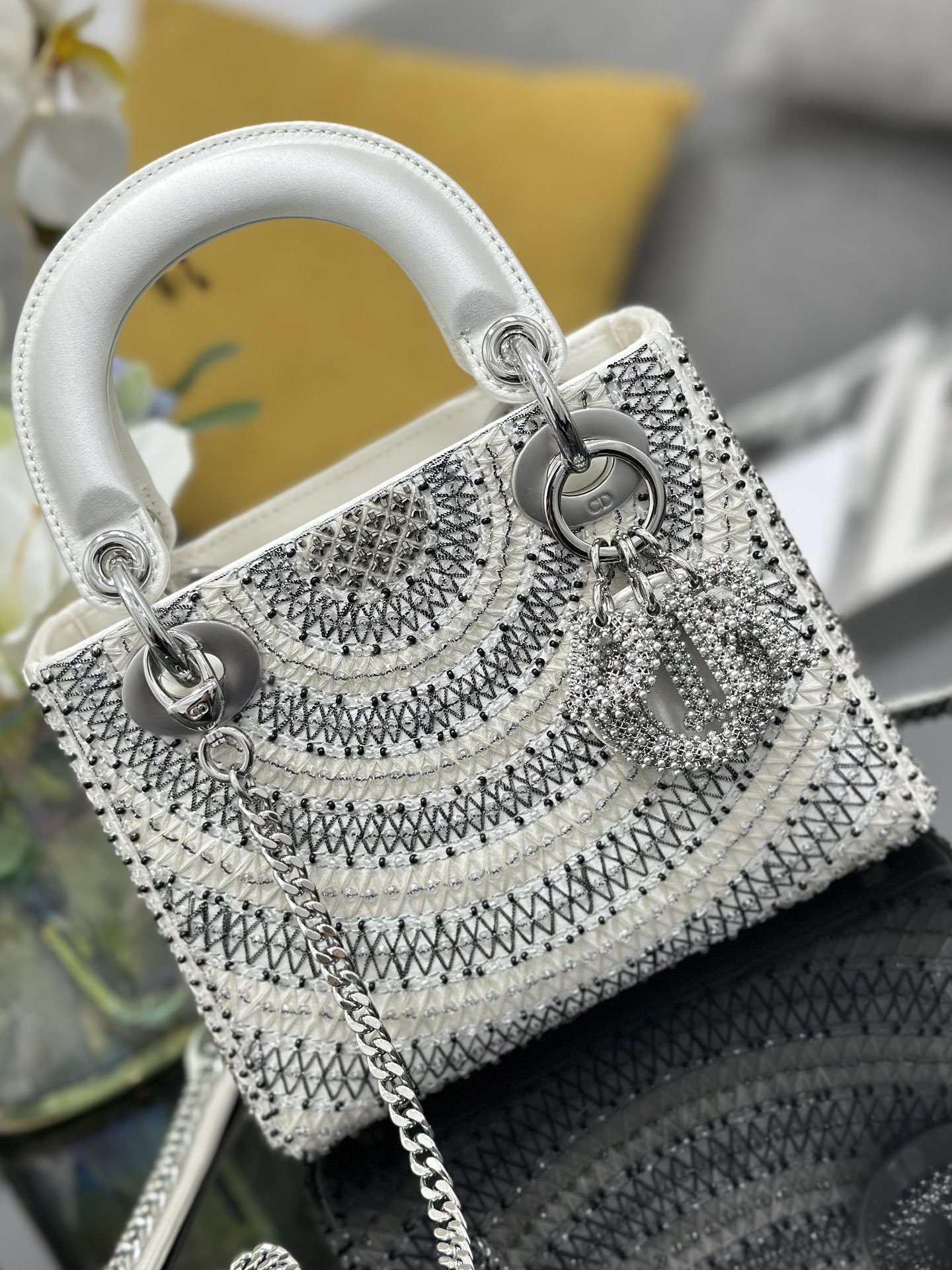 TOP Christian Dior Lady Dior Bag 17x15x7 cm - White