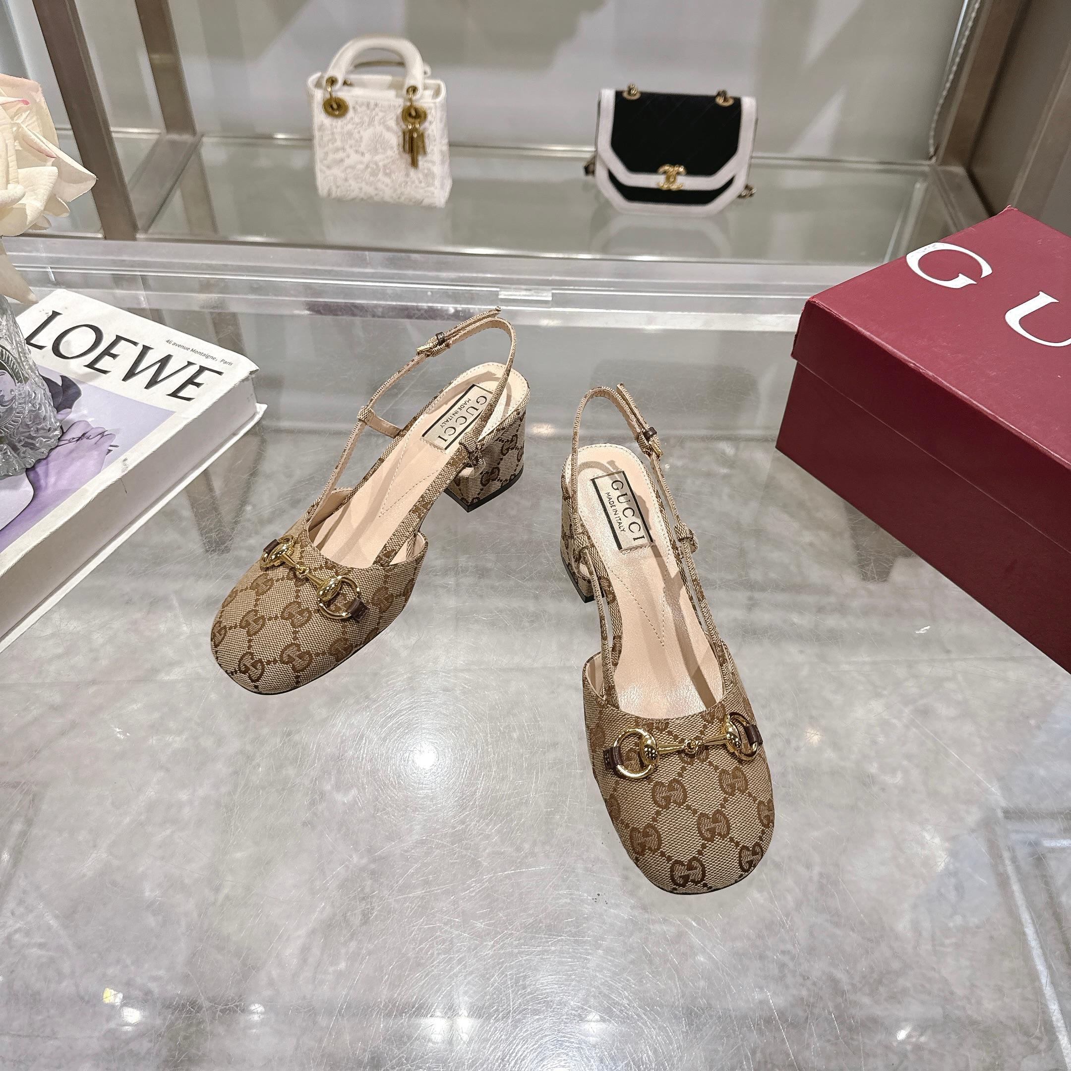 TOP GUCCI Mules - Brown