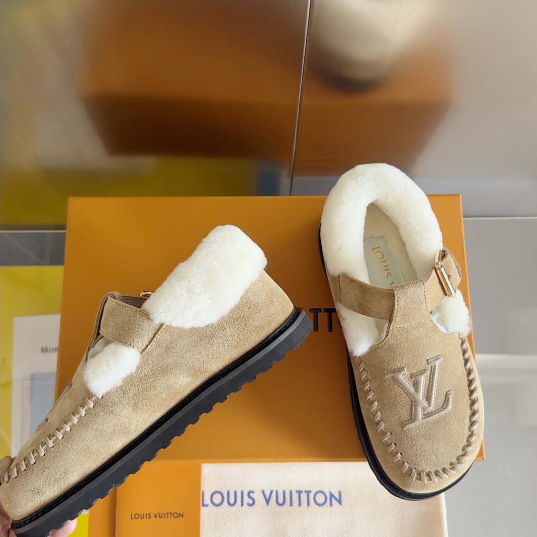TOP Louis Vuitton LV Fluffy Shoes - 3 Colors