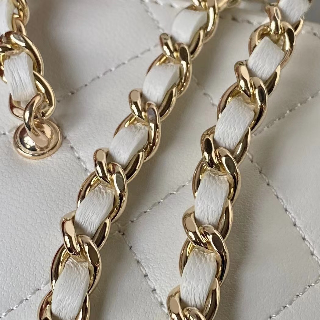 TOP CHANEL Vanity Case Lambskin 8.5*11*7cm -Black & White-GHW-2 colours