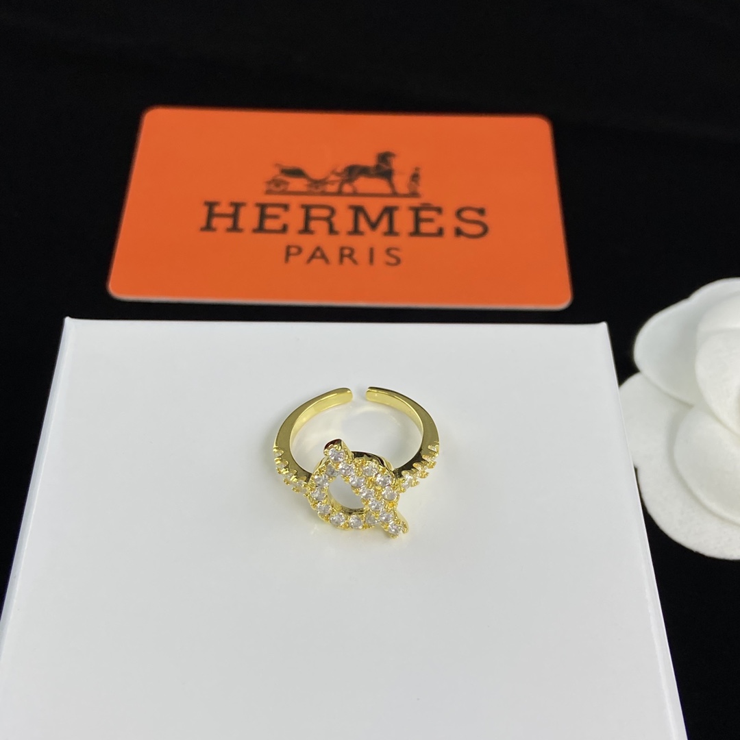 TOP HERMES Necklace Earrings Bracelet Ring Set - Gold