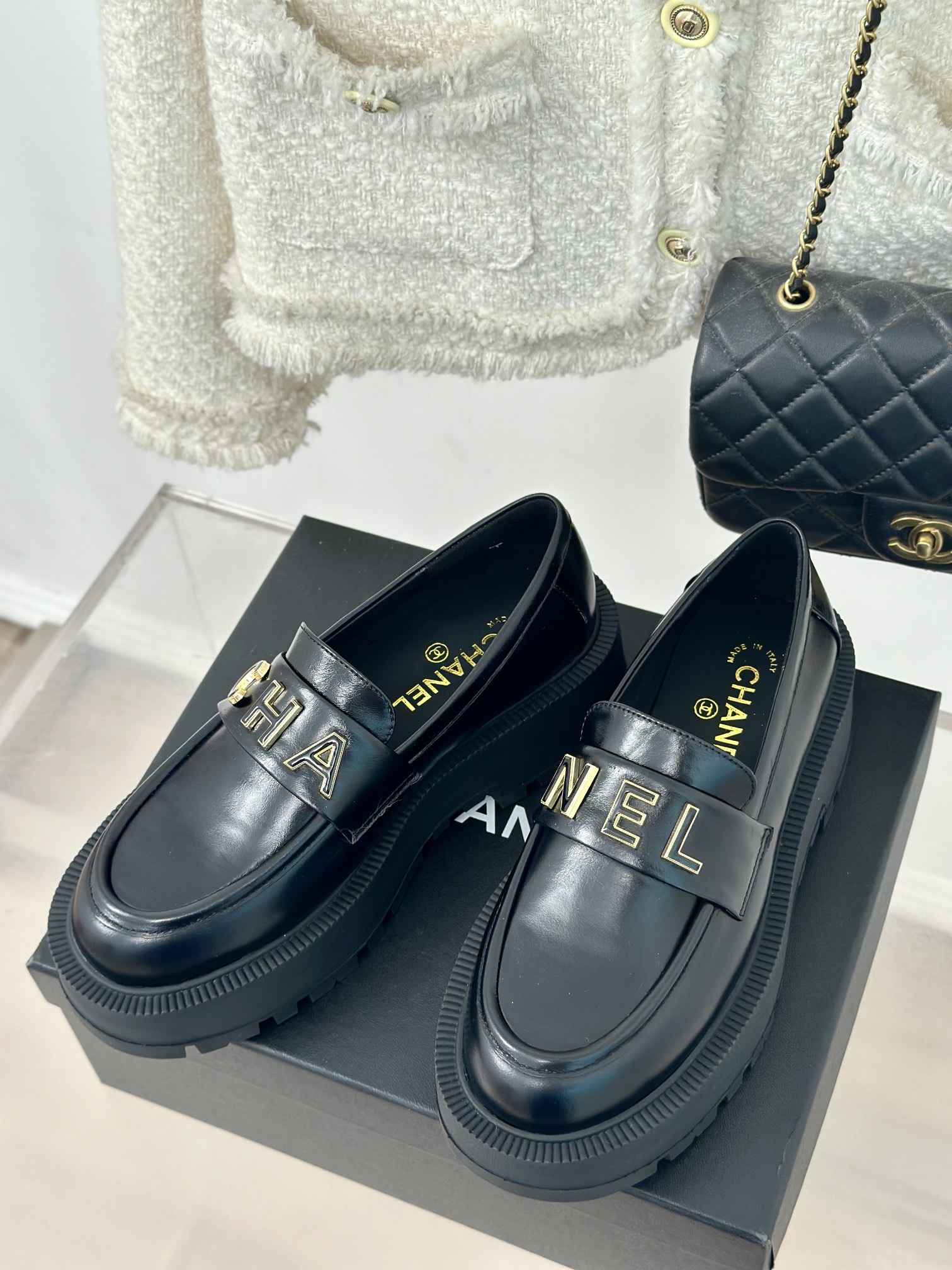 TOP CHANEL Double C Buckle Thick-soled Loafers - 3 Color