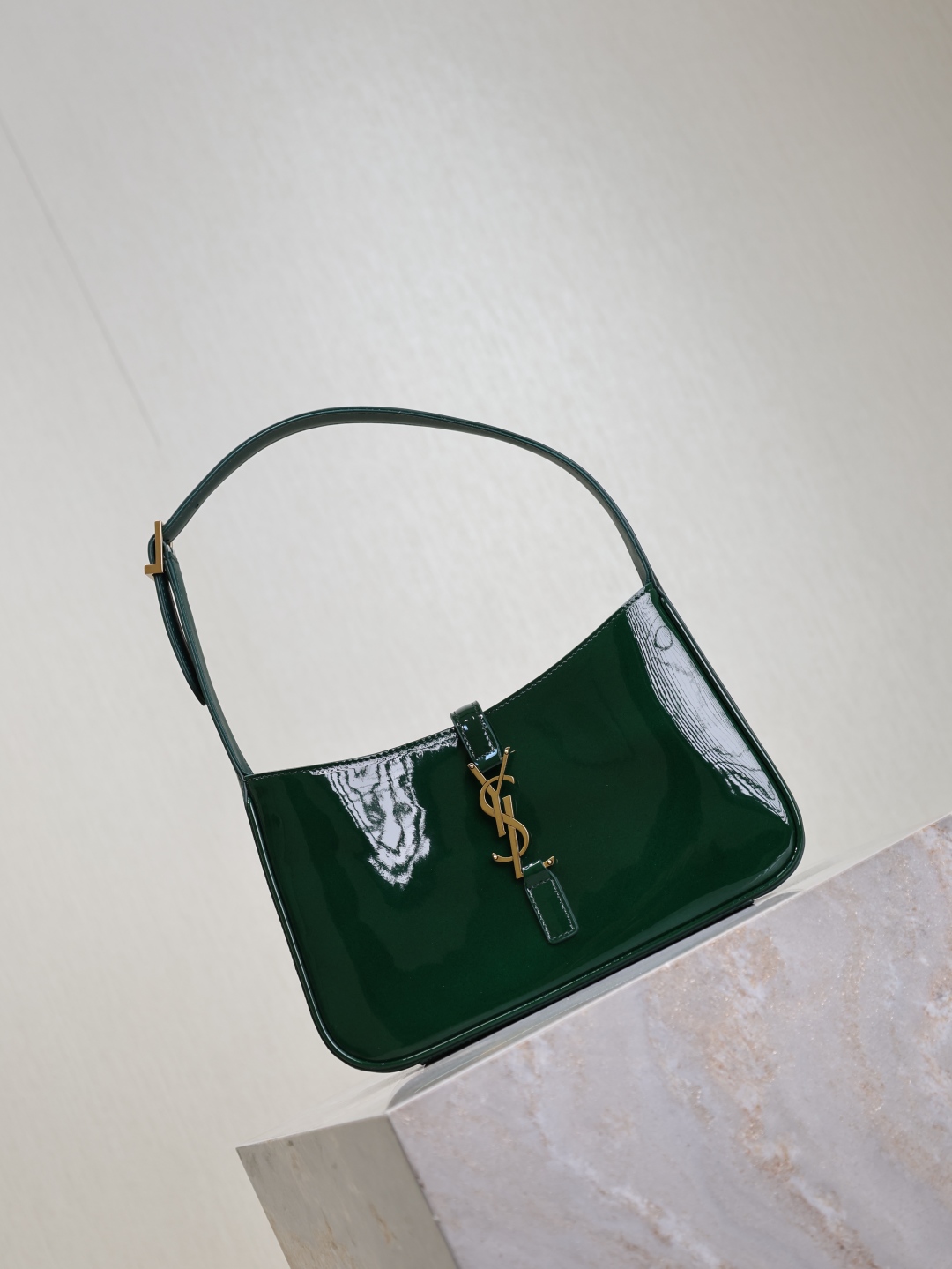 TOP Yves Saint Laurent YSL Le 5A7 Bag Patent Skin Underarm Bag 25X14X6cm - Green
