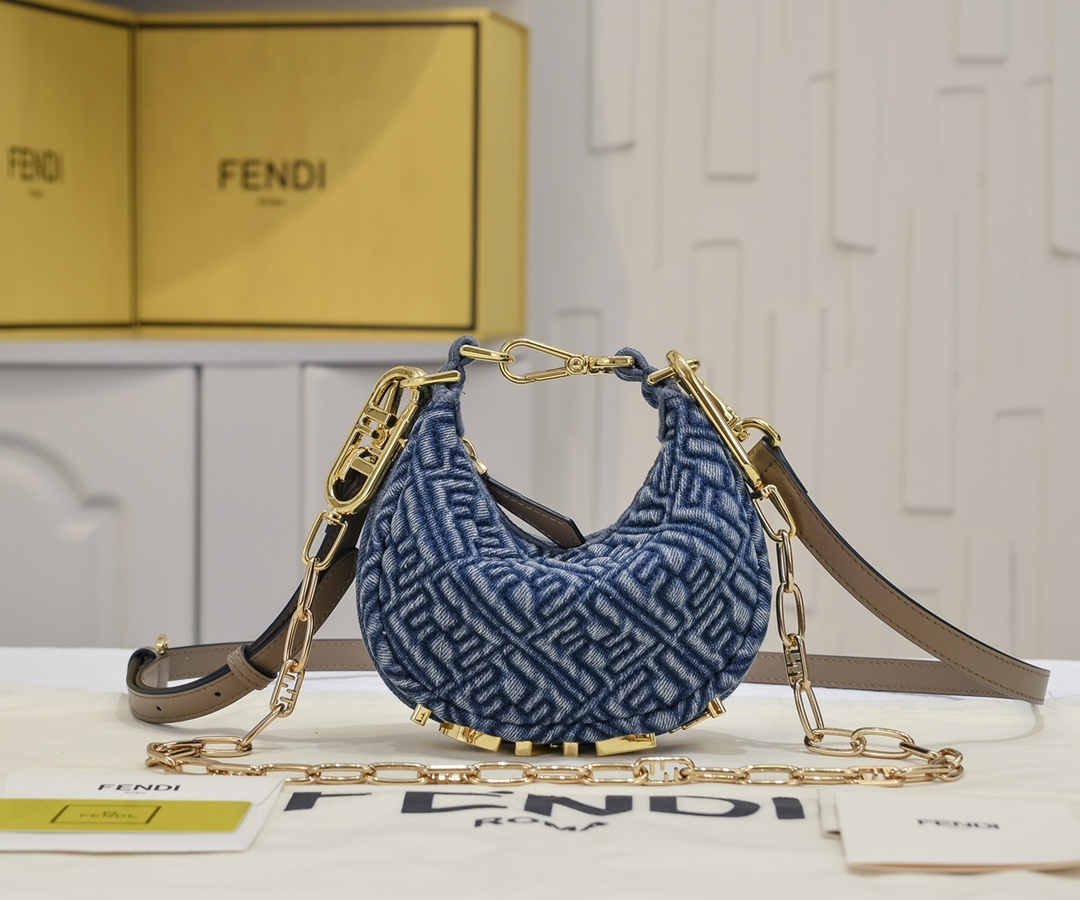 TOP FENDI FENDIgraphy Bag 16.5x14x5cm - Denim