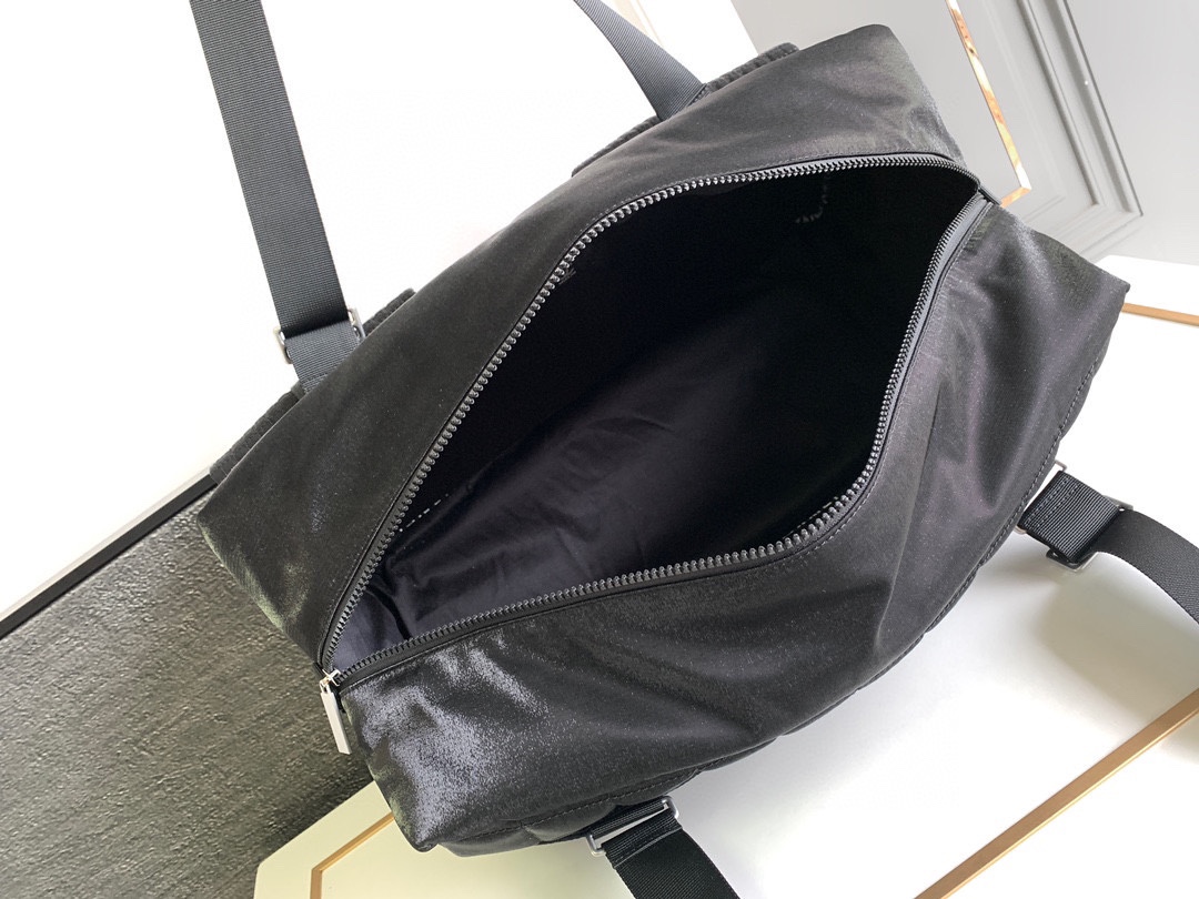 TOP CHANEL Silk Satin Material Handbags - Black