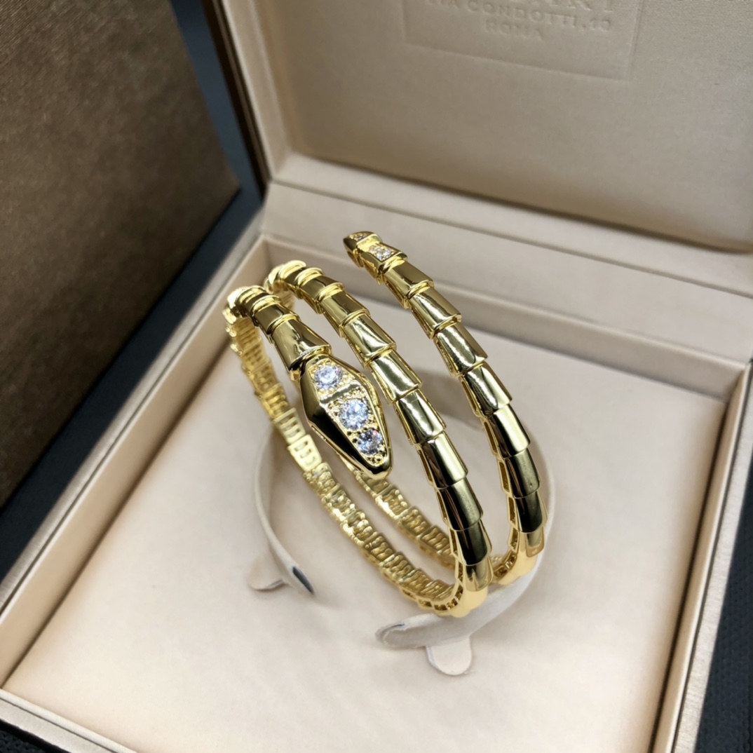 TOP BVLGARI Serpenti Viper Bracelet - 3 Color