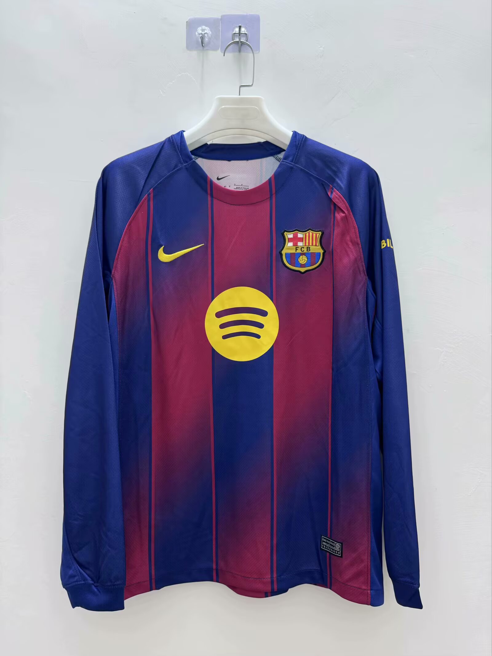 2025/2026 Long Sleeve Barcelona Home Football Shirt 1:1 Thai Quality